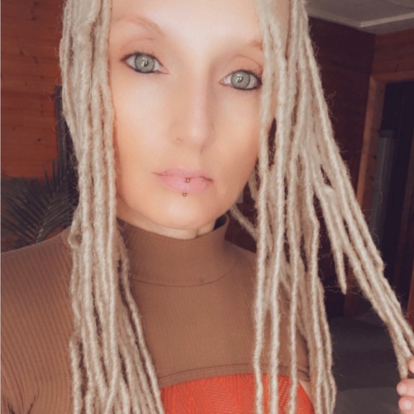 Meet your Posher, Timber - Picture 1 of 1